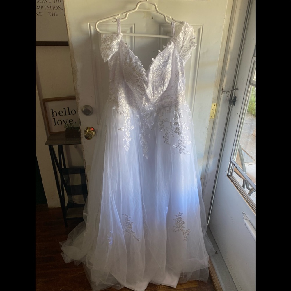 Wedding dress